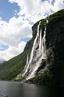 Geiranger fjord - Click for larger version